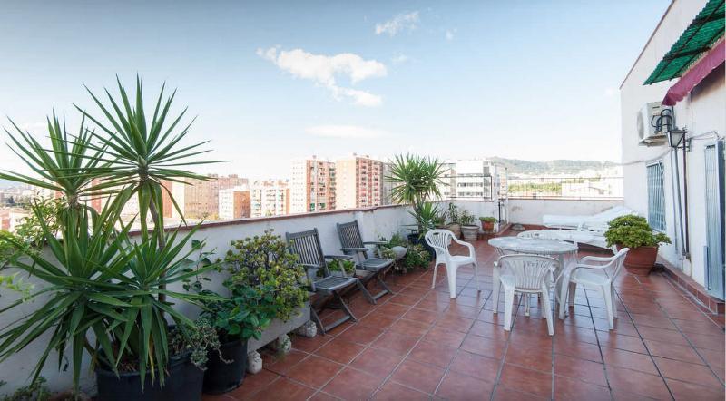 Castel Apartments L'Hospitalet de Llobregat Exterior photo